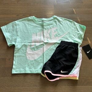 NWT Nike Girls Set size 6X
